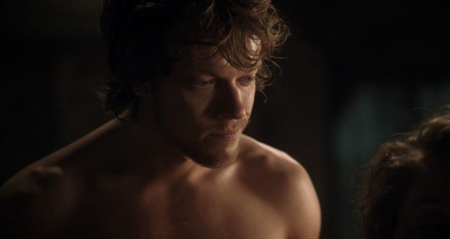 Alfie Allen Nude And Sexy Photo Collection AZNude Men