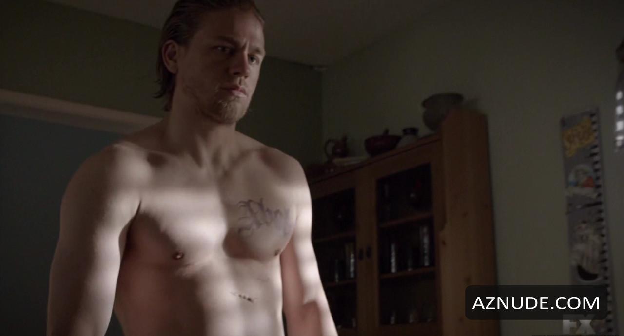 Charlie Hunnam Nude And Sexy Photo Collection Aznude Men Free