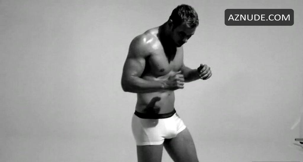 Kellan Lutz Nude And Sexy Photo Collection Aznude Men