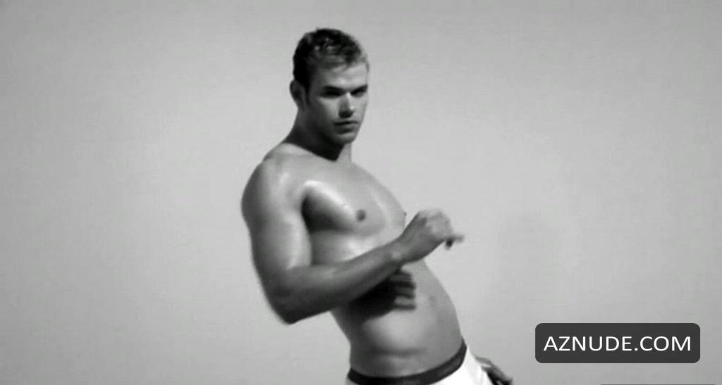 Kellan Lutz Nude And Sexy Photo Collection Aznude Men