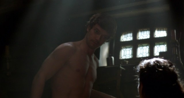 Alfie Allen Nude And Sexy Photo Collection Aznude Men 