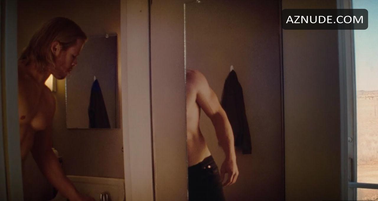 Chris Hemsworth Nude And Sexy Photo Collection Aznude Men