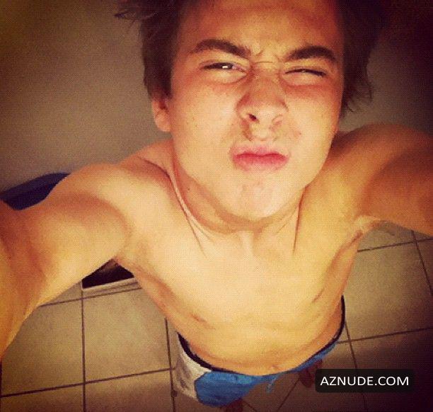 Dylan Sprouse Nude And Sexy Photo Collection Aznude Men